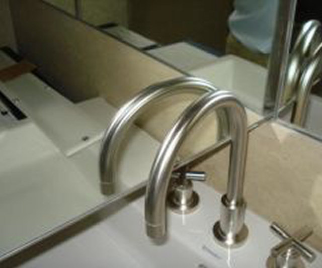 Defective tap and mirror